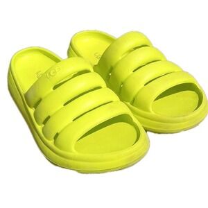 UGG Sandals Kids Youth  Size 3 Sport Yeah Slide Slip-On Shoes Slides Lime Green